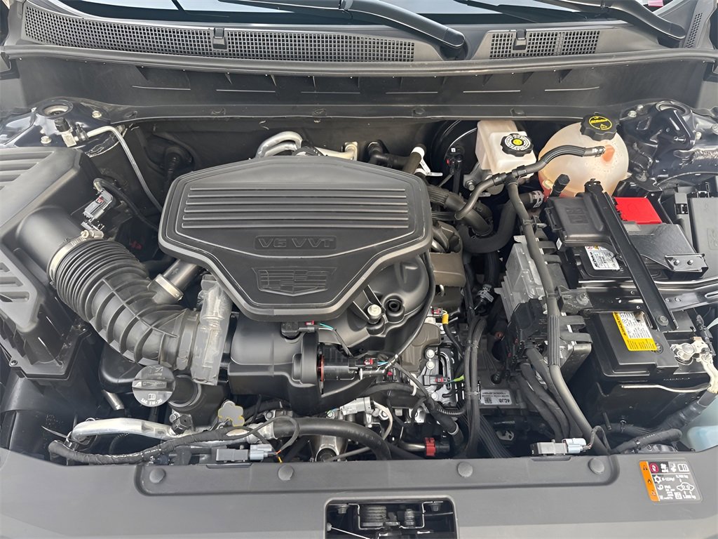 Certified 2025 Cadillac XT6 Premium Luxury image 9