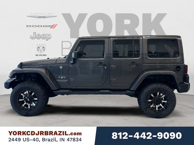 Used 2016 Jeep Wrangler Unlimited Sahara w/ Dual Top Group AWD/4WD image 2