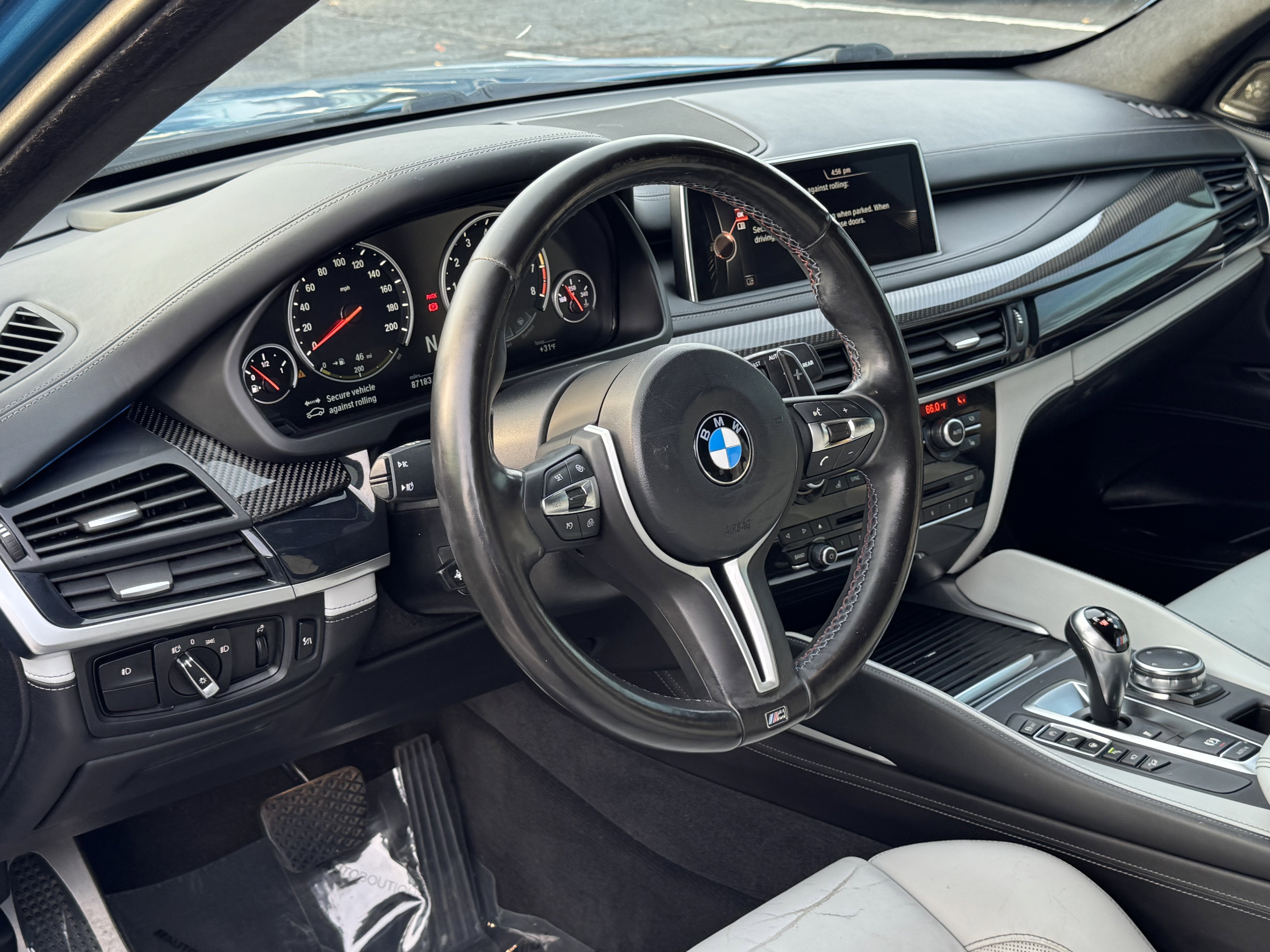 Used 2016 BMW X5 M image 10