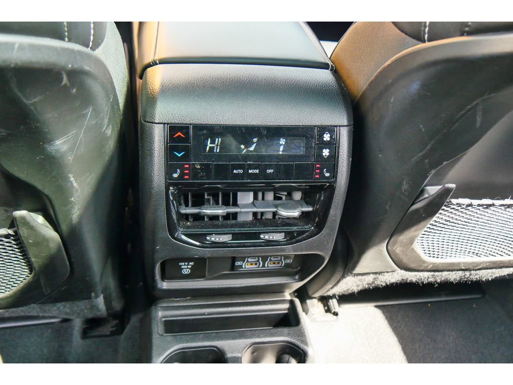 Used 2023 Jeep Grand Cherokee L Overland AWD/4WD image 19