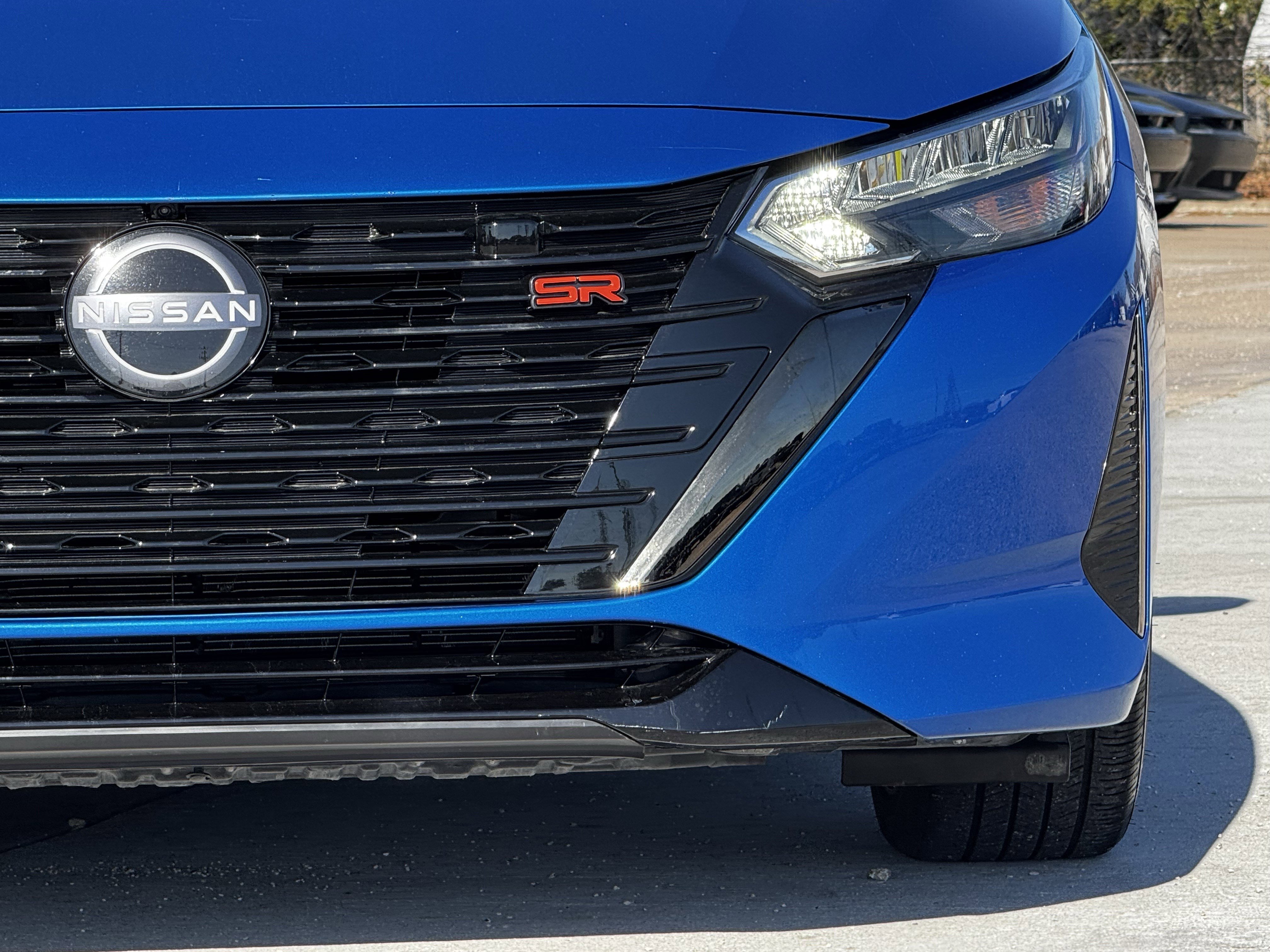 Used 2025 Nissan Sentra SR w/ SR Premium Package image 5