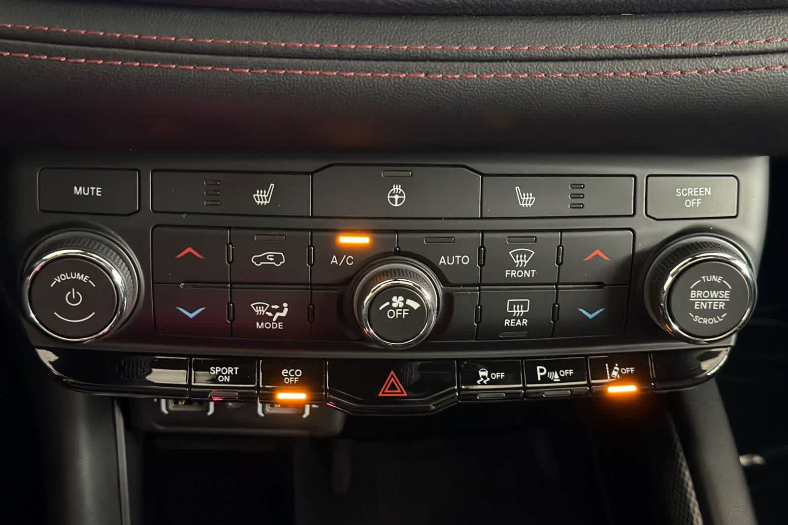 Used 2021 Dodge Durango R/T w/ Technology Group AWD/4WD image 21