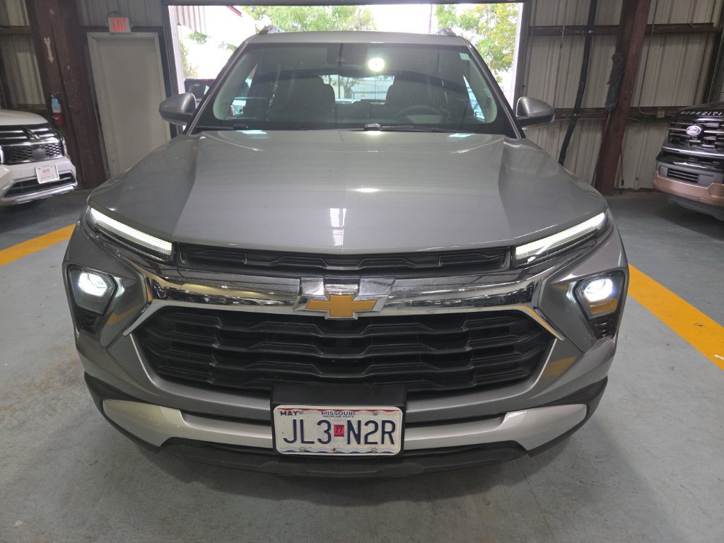 Used 2025 Chevrolet TrailBlazer LT AWD/4WD image 7