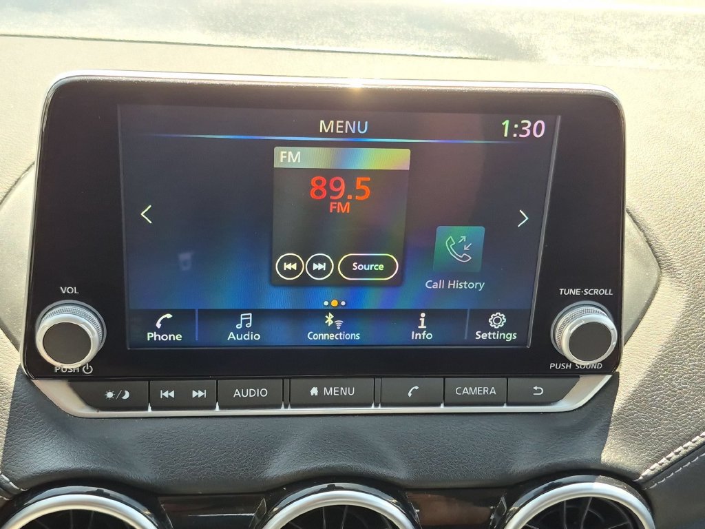 Used 2025 Nissan Sentra SV FWD image 17