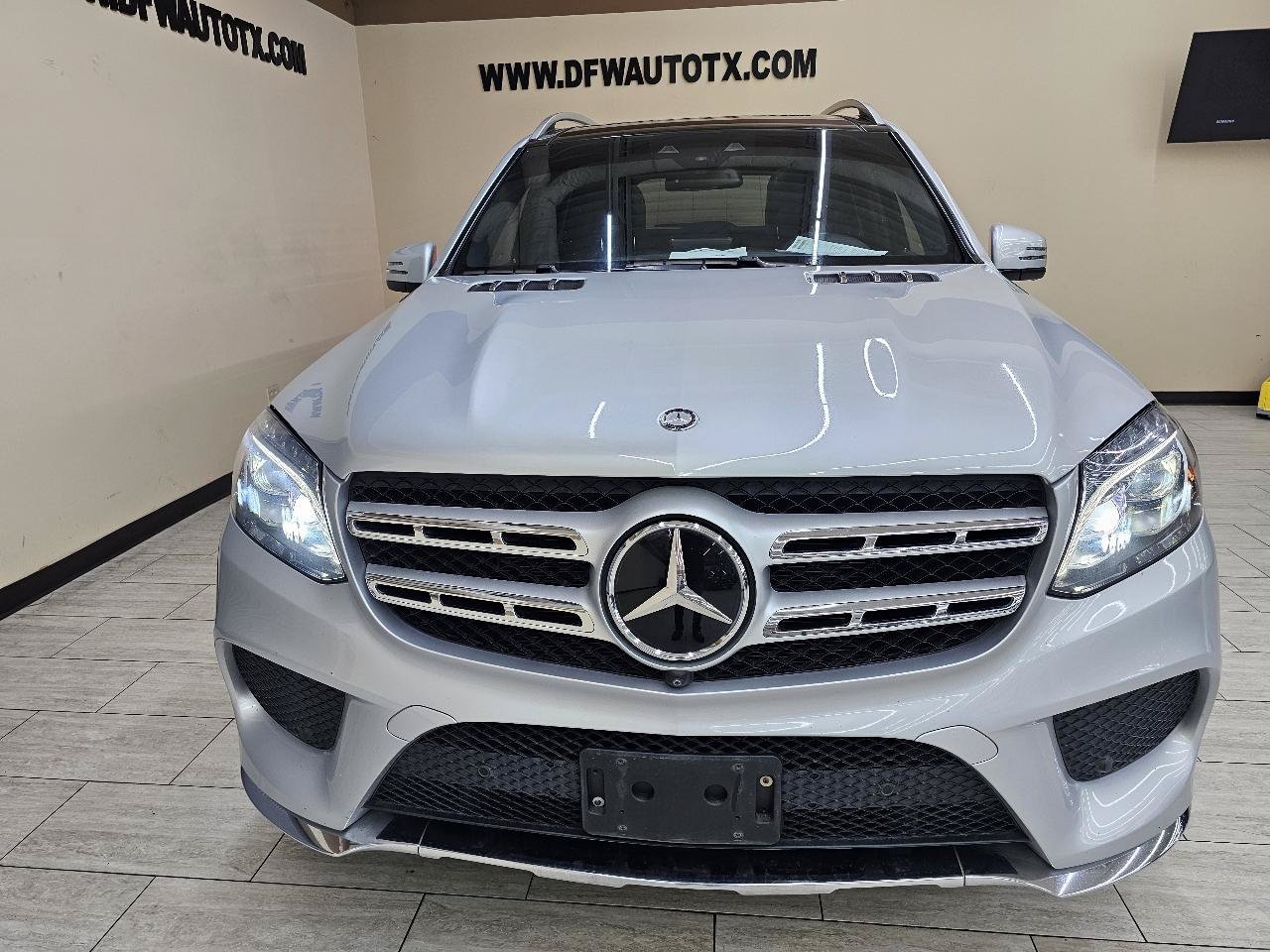 Used 2017 Mercedes-Benz GLS 550 4MATIC image 3