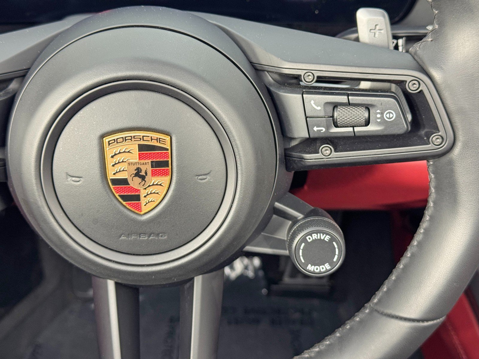 Used 2025 Porsche 911 Carrera RWD image 21