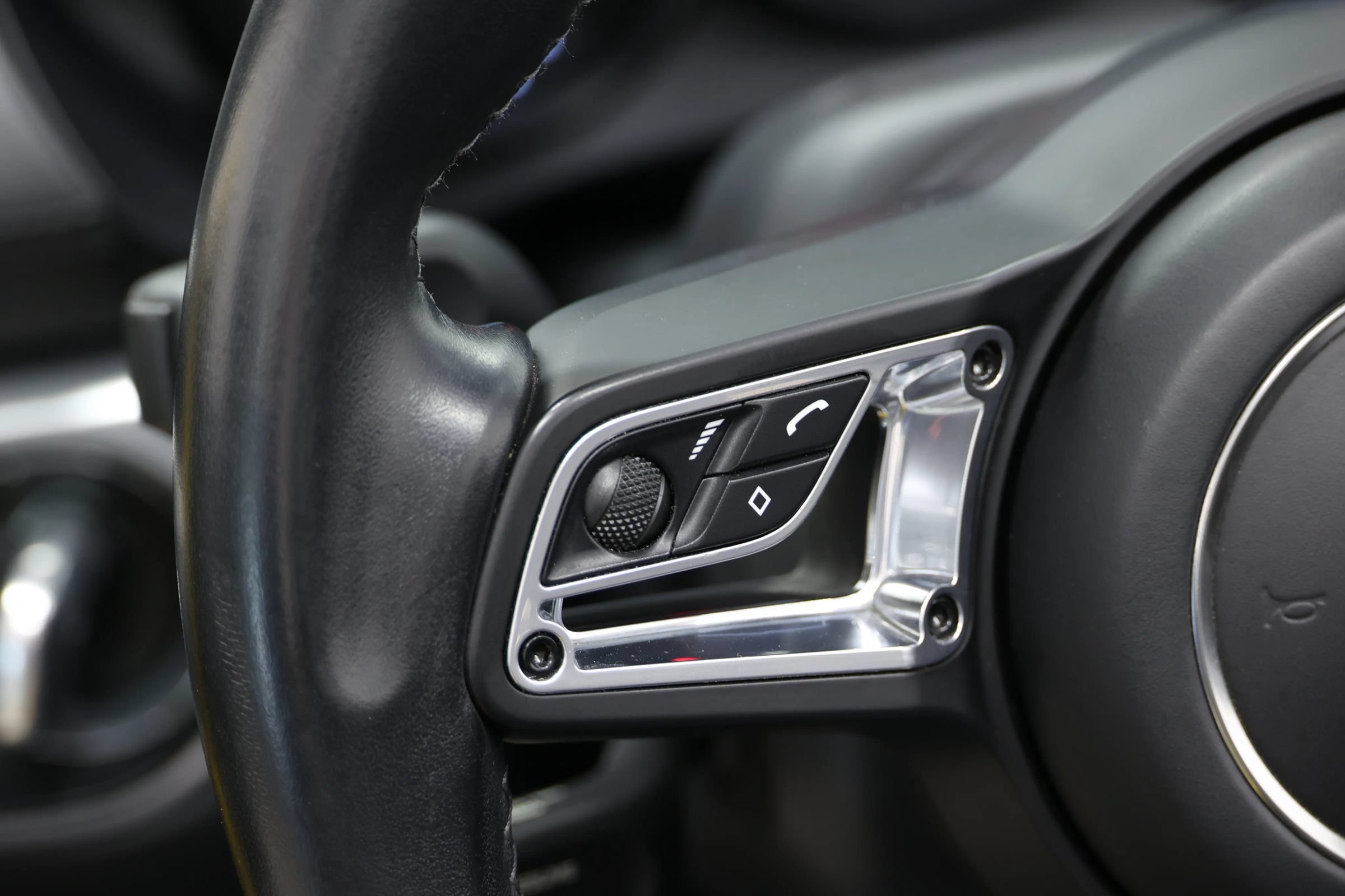 Used 2019 Porsche 718 Boxster GTS RWD image 28