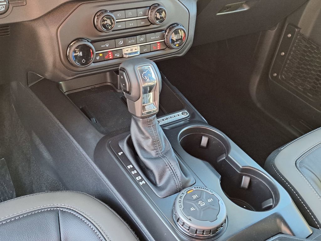 New 2025 Ford Bronco Outer Banks AWD/4WD image 11