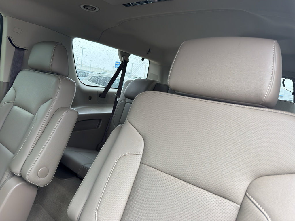 Used 2017 Chevrolet Suburban Premier image 34