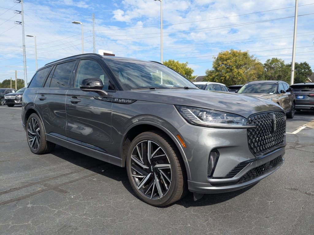 New 2025 Lincoln Aviator Black Label w/ Black Label Special Edition video 2