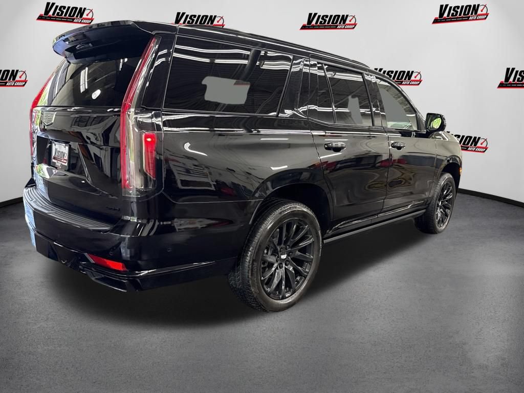 Used 2024 Cadillac Escalade Sport Platinum w/ LPO, ONYX Package AWD/4WD image 5