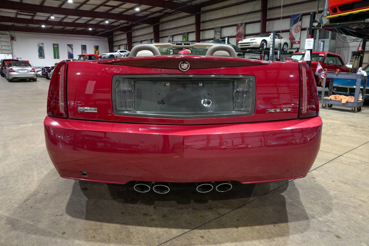 Used 2005 Cadillac XLR RWD image 7