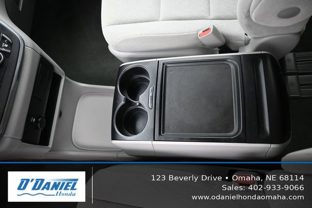 Used 2017 Toyota Sienna LE FWD image 33