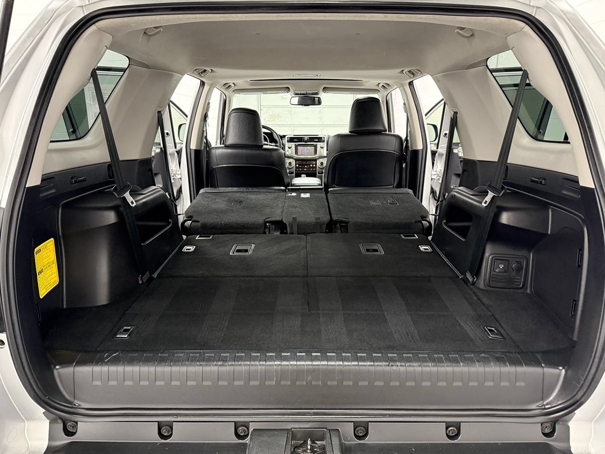 Used 2013 Toyota 4Runner Limited AWD/4WD image 30