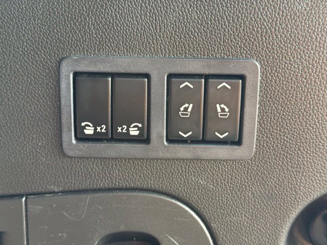 Used 2017 Chevrolet Tahoe Premier AWD/4WD image 18