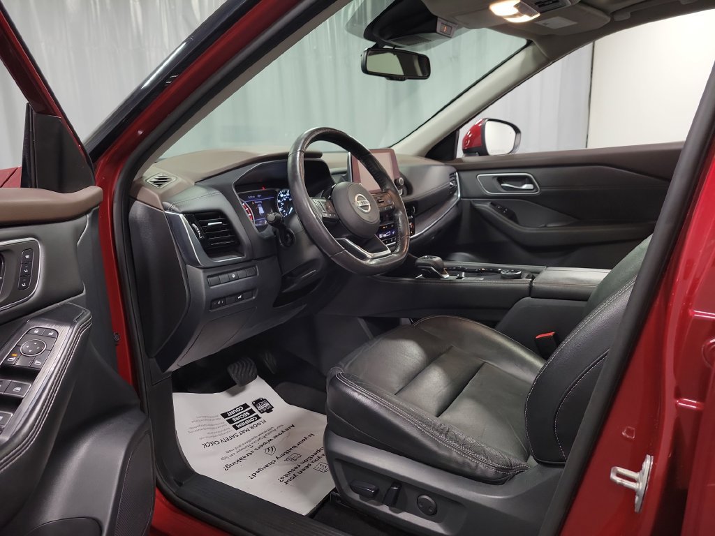 Used 2021 Nissan Rogue SL AWD/4WD image 12