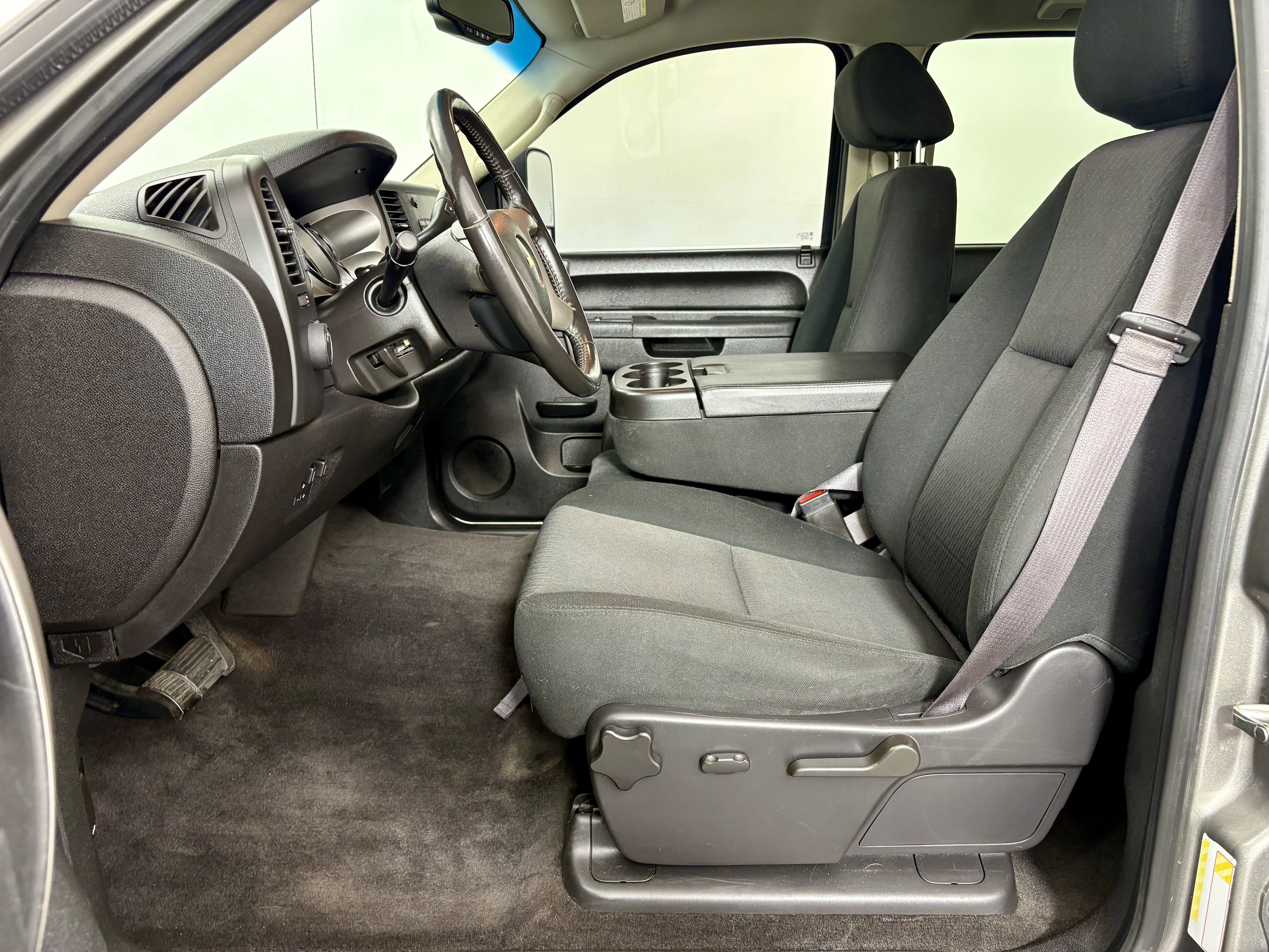 Used 2013 Chevrolet Silverado 2500 LT w/ Interior Plus Package image 13