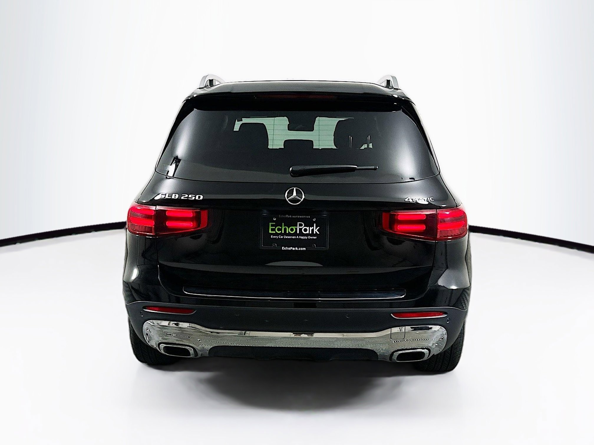 Used 2025 Mercedes-Benz GLB 250 4MATIC image 7