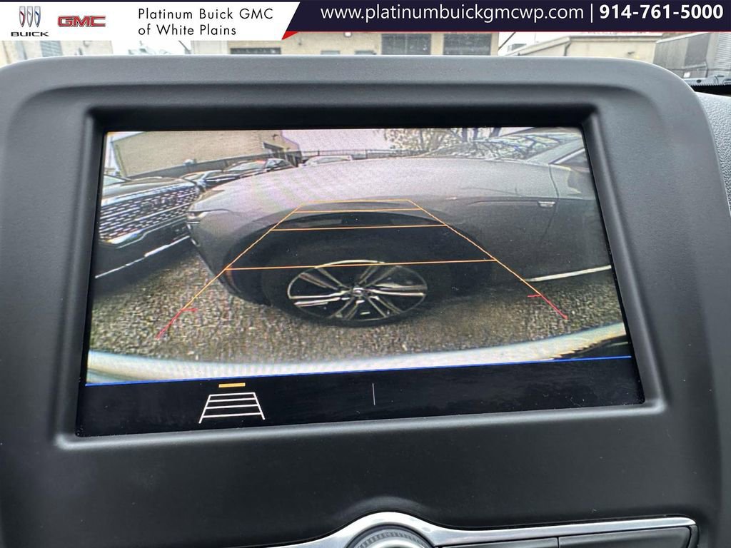 Used 2021 Chevrolet Equinox LT image 22