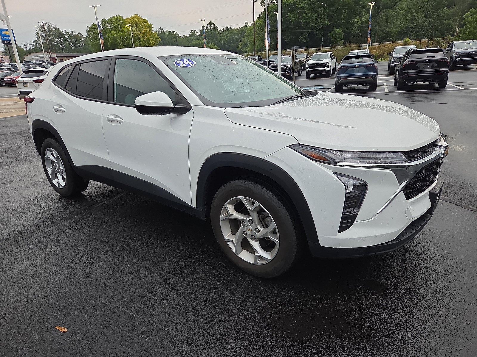 Used 2024 Chevrolet Trax LS w/ LS Convenience Package