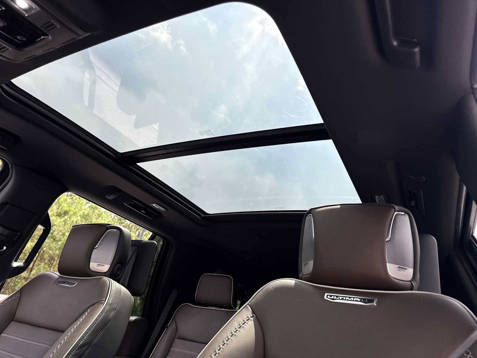 New 2026 GMC Yukon Denali Ultimate AWD/4WD image 6