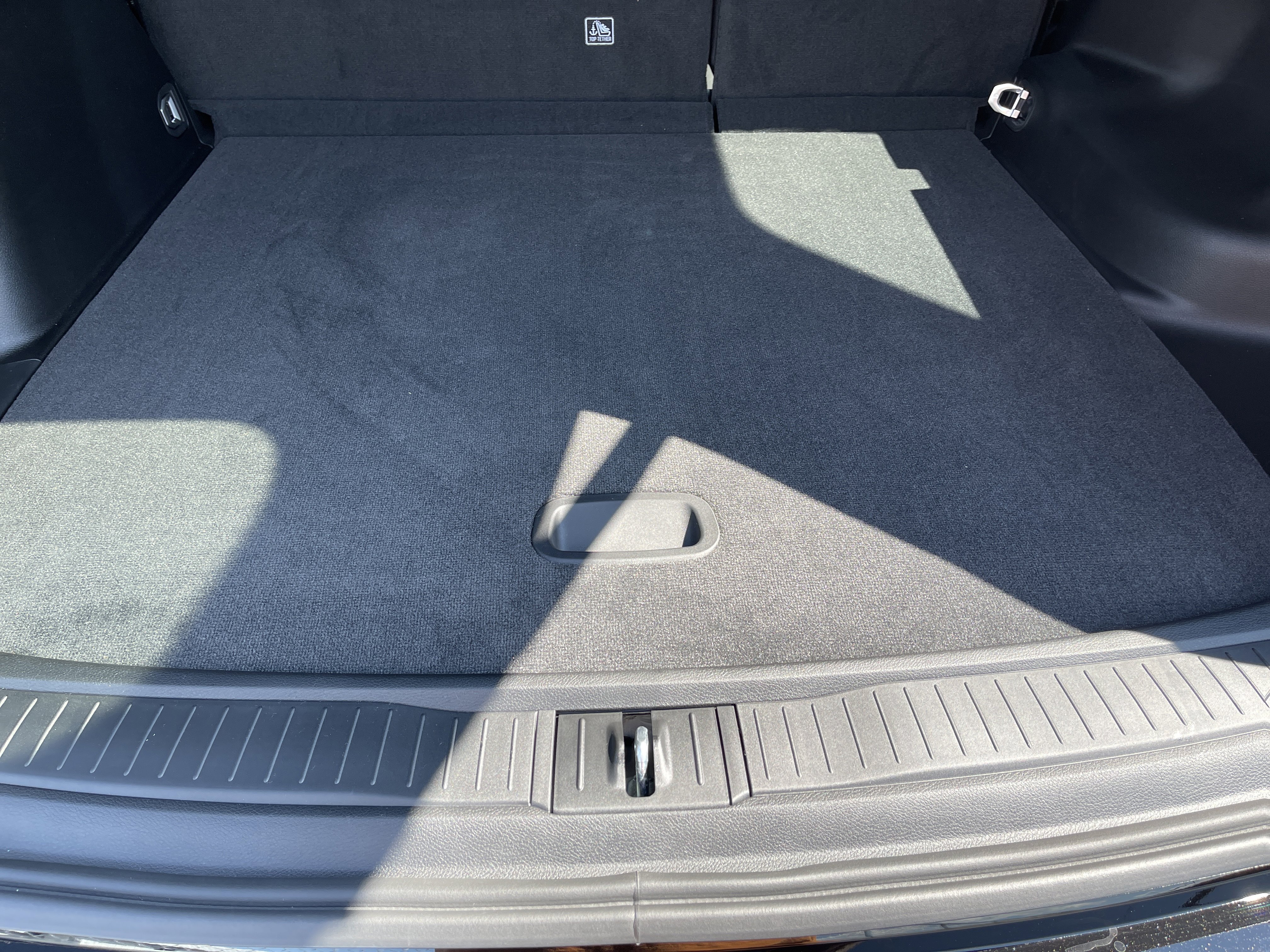 New 2025 Jeep Grand Cherokee Altitude image 13