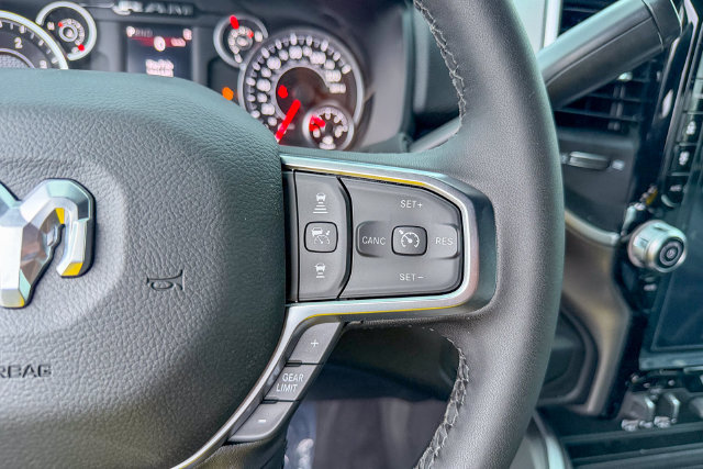 New 2026 RAM 3500 Big Horn AWD/4WD image 19