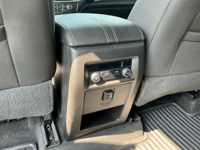 Used 2018 Chevrolet Traverse LT FWD image 36