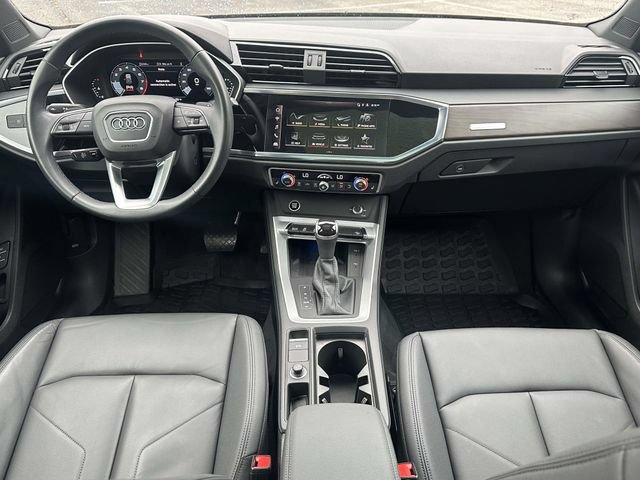 Used 2023 Audi Q3 2.0T Premium Plus w/ Premium Plus Package AWD/4WD image 17