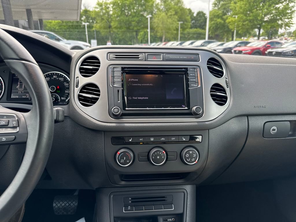 Used 2017 Volkswagen Tiguan S AWD/4WD image 17