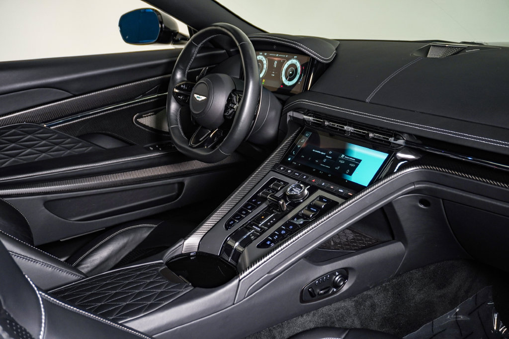 Used 2024 Aston Martin DB12 Coupe RWD image 16