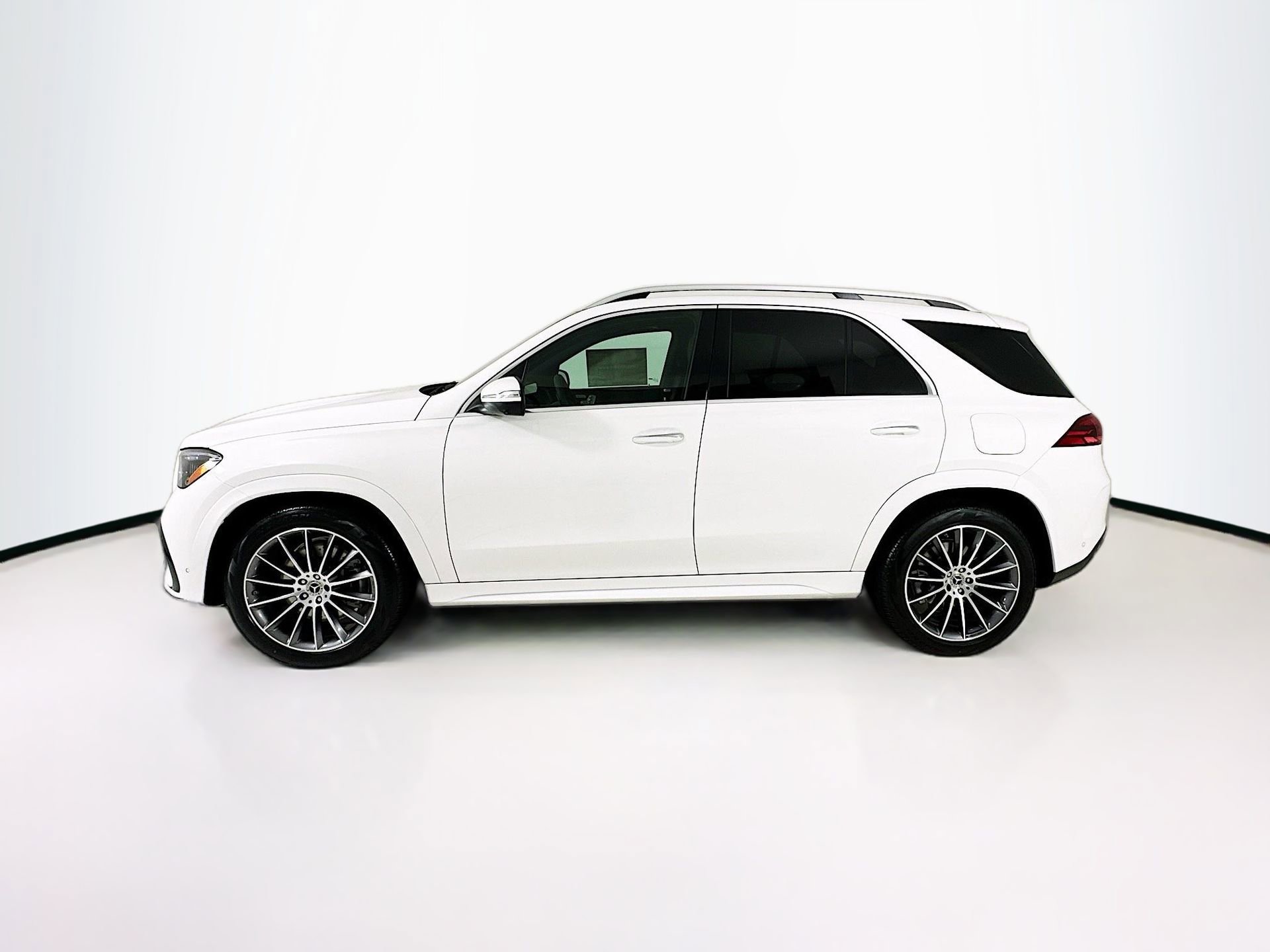 New 2026 Mercedes-Benz GLE 450e 4MATIC image 5