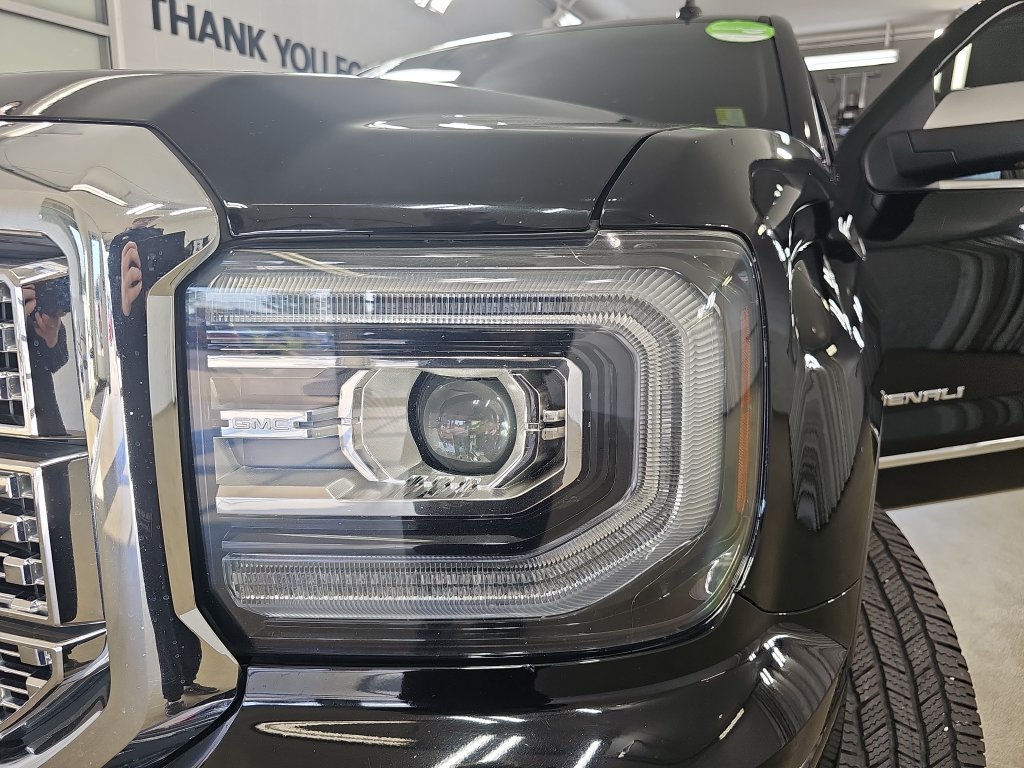 Certified 2018 GMC Sierra 1500 Denali w/ Denali Ultimate Package AWD/4WD image 37
