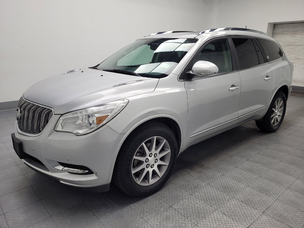 Used 2016 Buick Enclave Leather FWD image 2