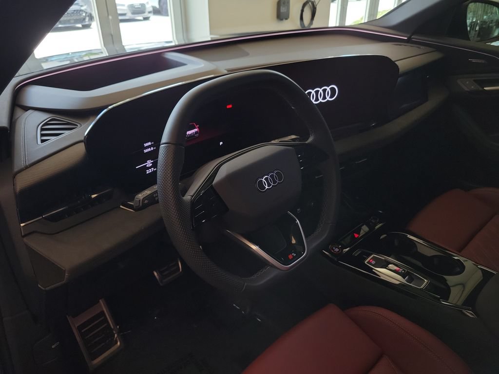 Certified 2025 Audi SQ6 e-tron Prestige w/ 21" Black Optic Wheel Package AWD/4WD image 6
