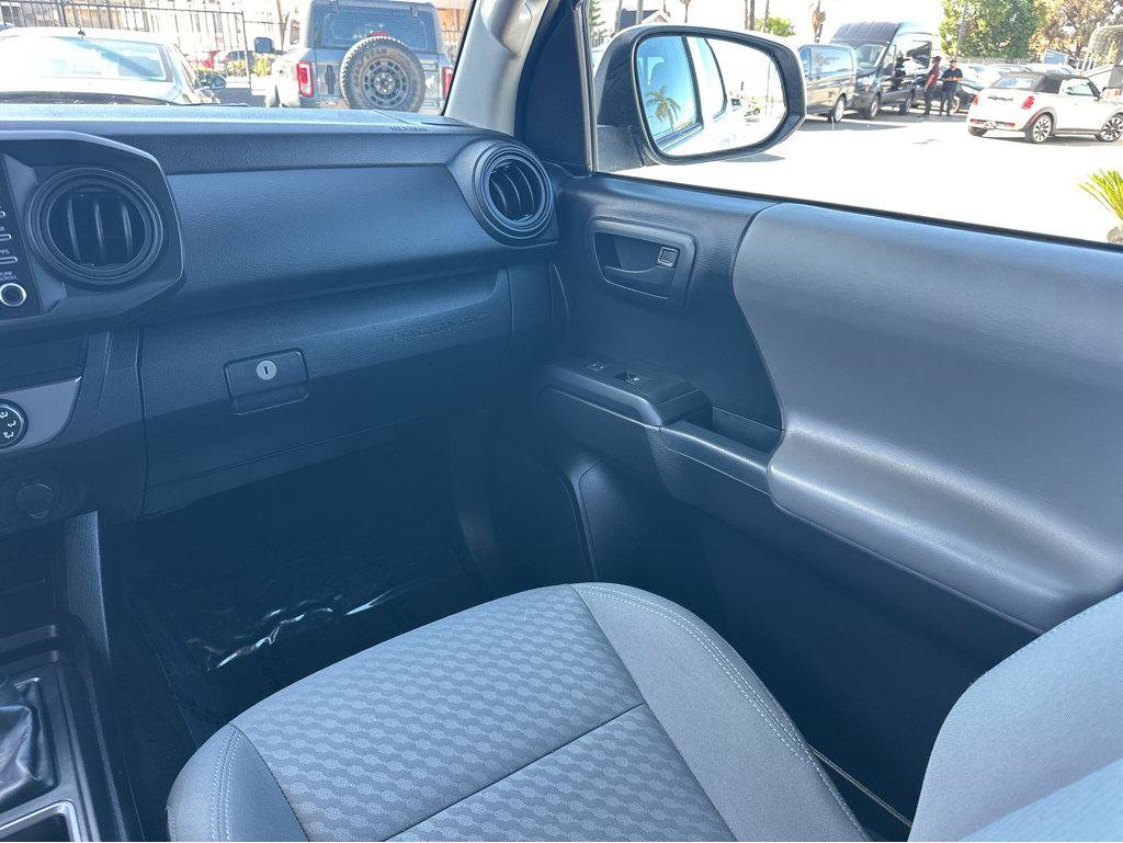 Used 2020 Toyota Tacoma SR AWD/4WD image 16