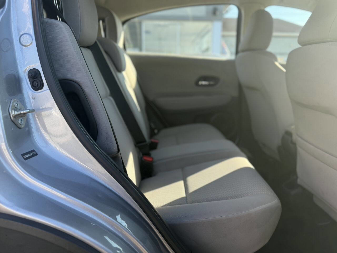 Used 2018 Honda HR-V LX image 16