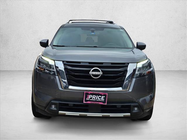 Used 2022 Nissan Pathfinder SL FWD video 2
