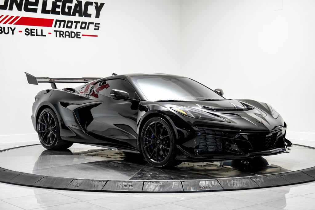 Used 2026 Chevrolet Corvette ZR1 w/ ZR1 Carbon Fiber Aero Package RWD image 4