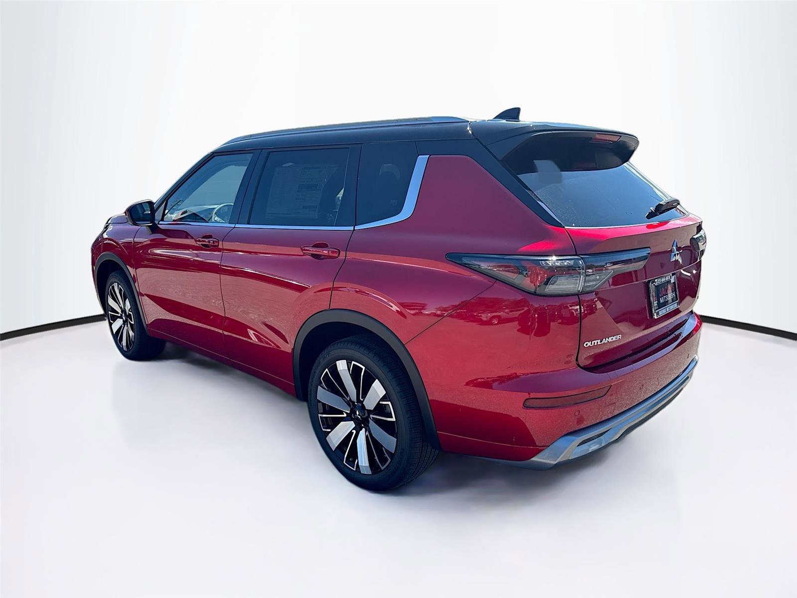 New 2025 Mitsubishi Outlander SEL image 5