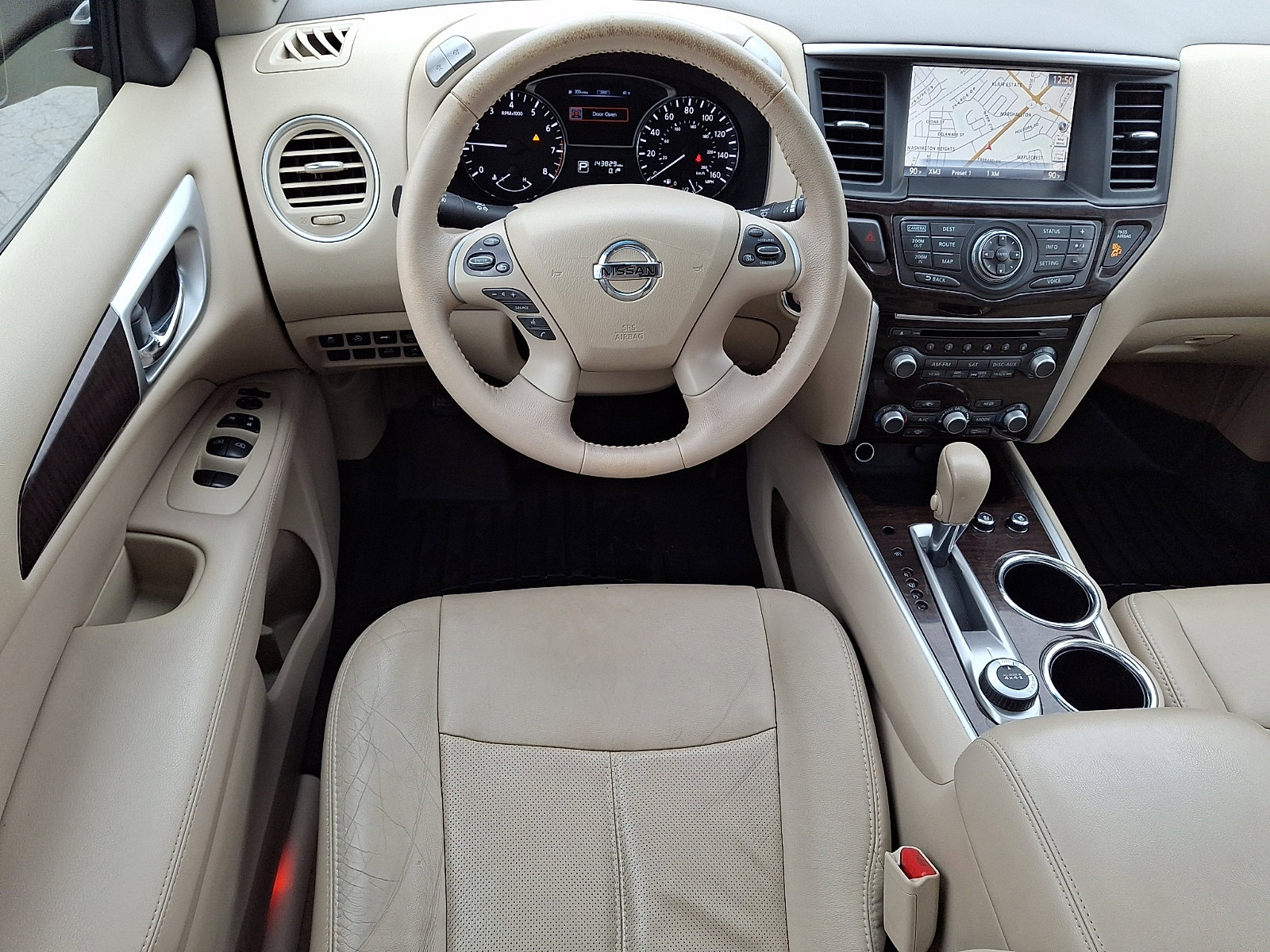 Used 2014 Nissan Pathfinder Platinum w/ Platinum Premium Package image 13