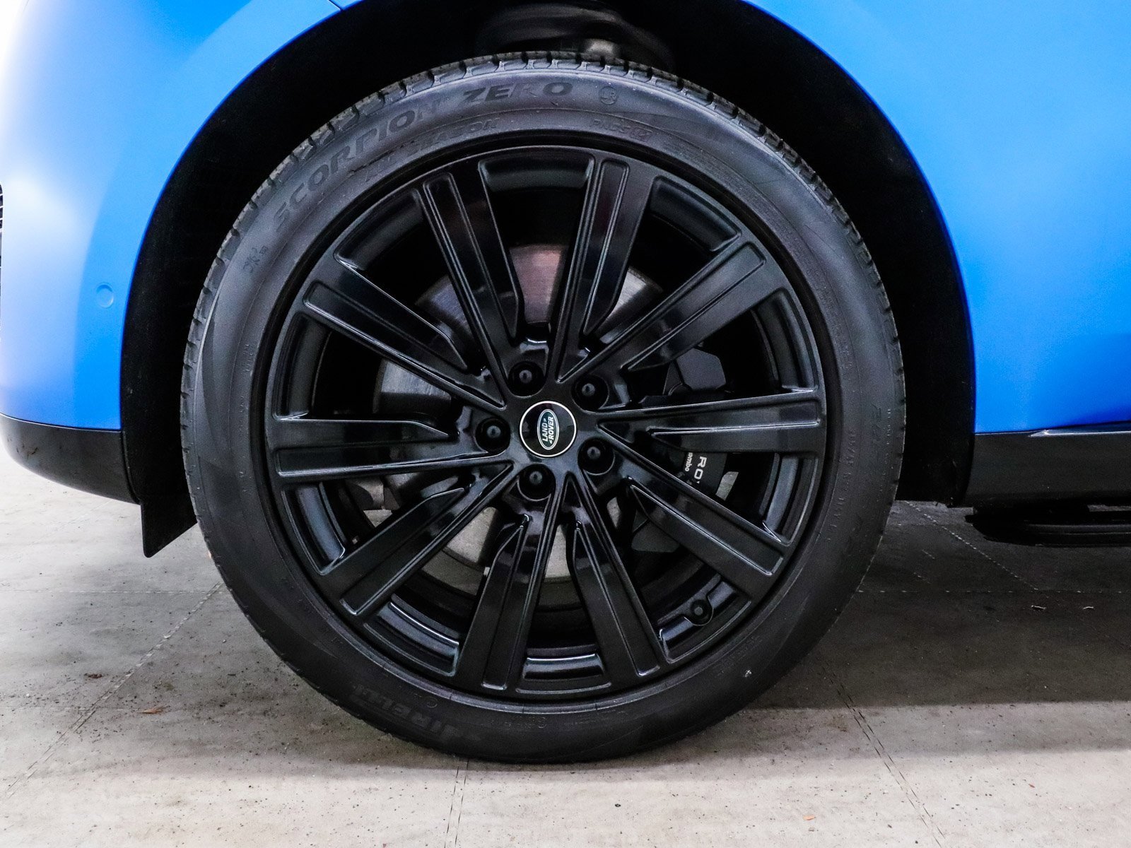 Used 2023 Land Rover Range Rover Long Wheelbase Autobiography image 8