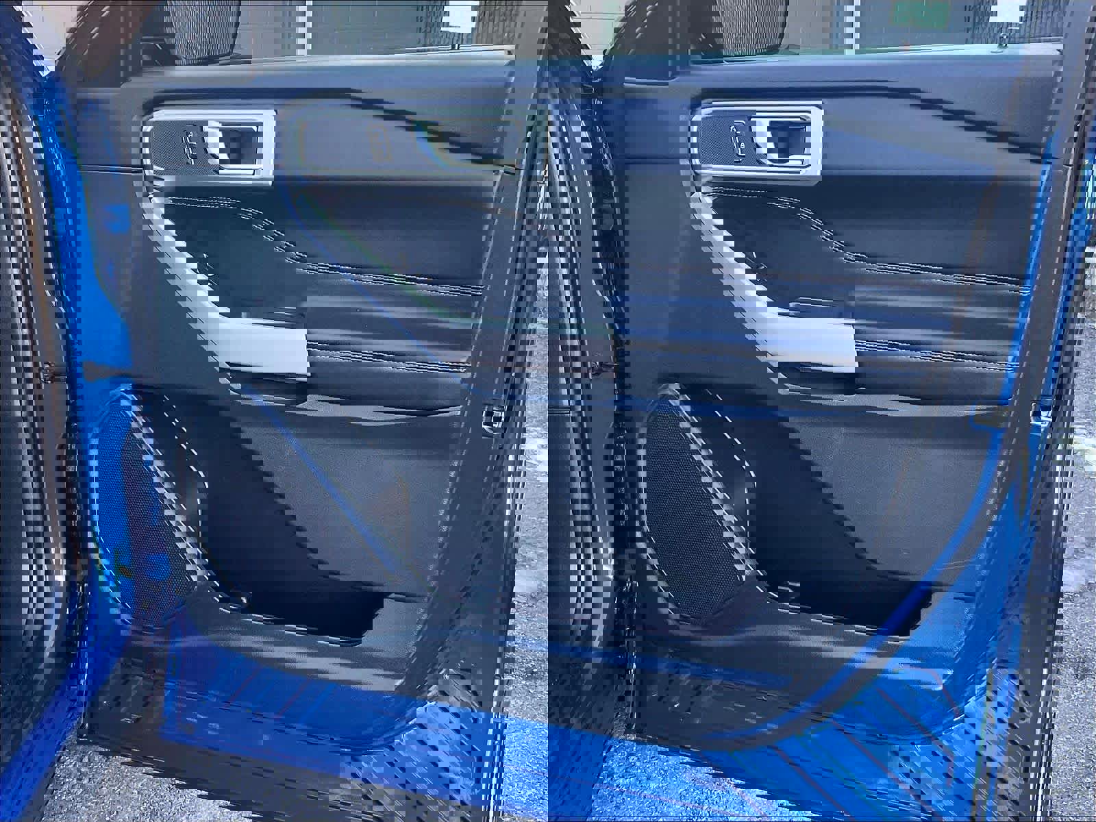 Used 2023 Ford Explorer XLT w/ Equipment Group 202A image 12