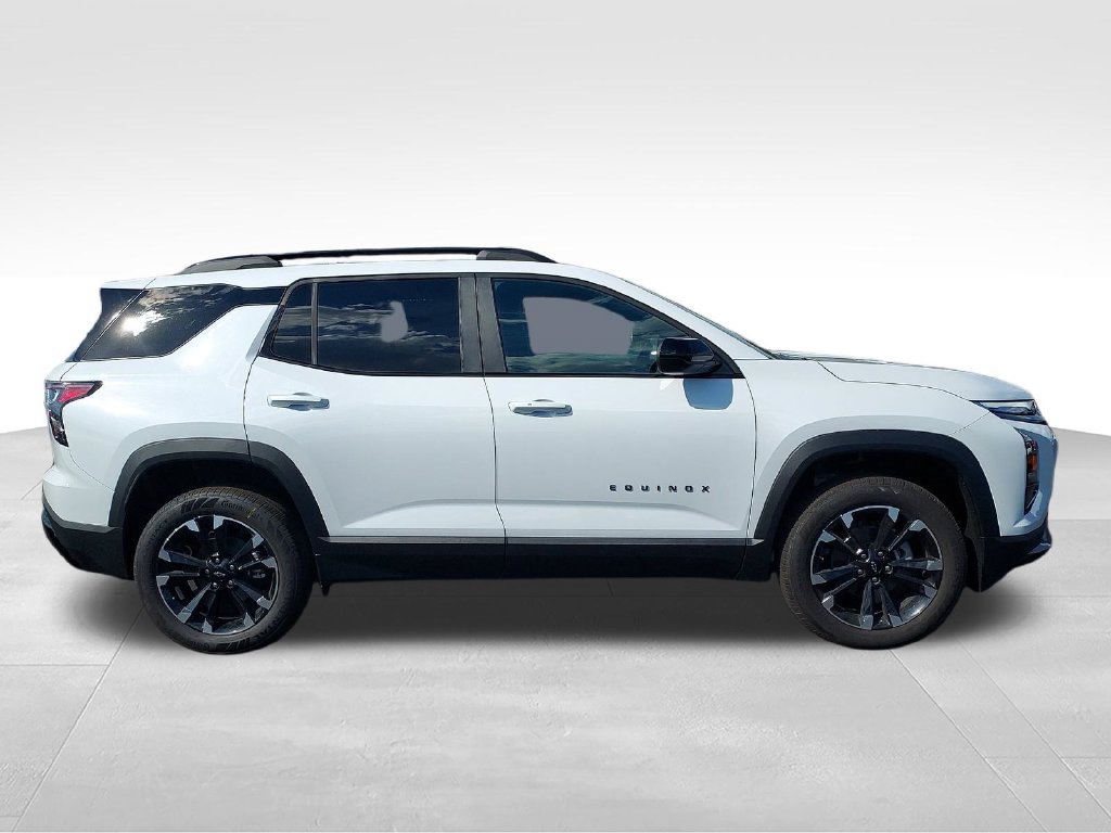 New 2027 Chevrolet Equinox RS w/ Convenience Package III FWD image 6