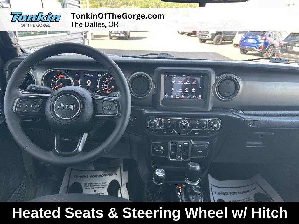 Used 2023 Jeep Gladiator Sport AWD/4WD image 15