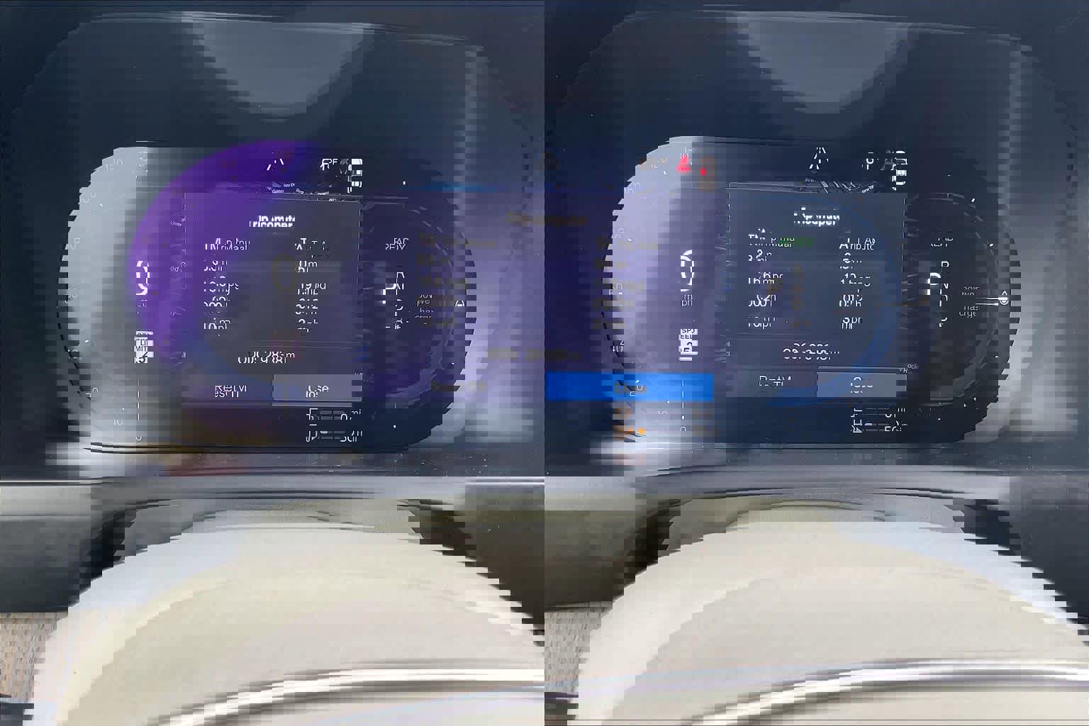 Used 2023 Volvo XC90 T8 Ultimate w/ Protection Package Premier image 23