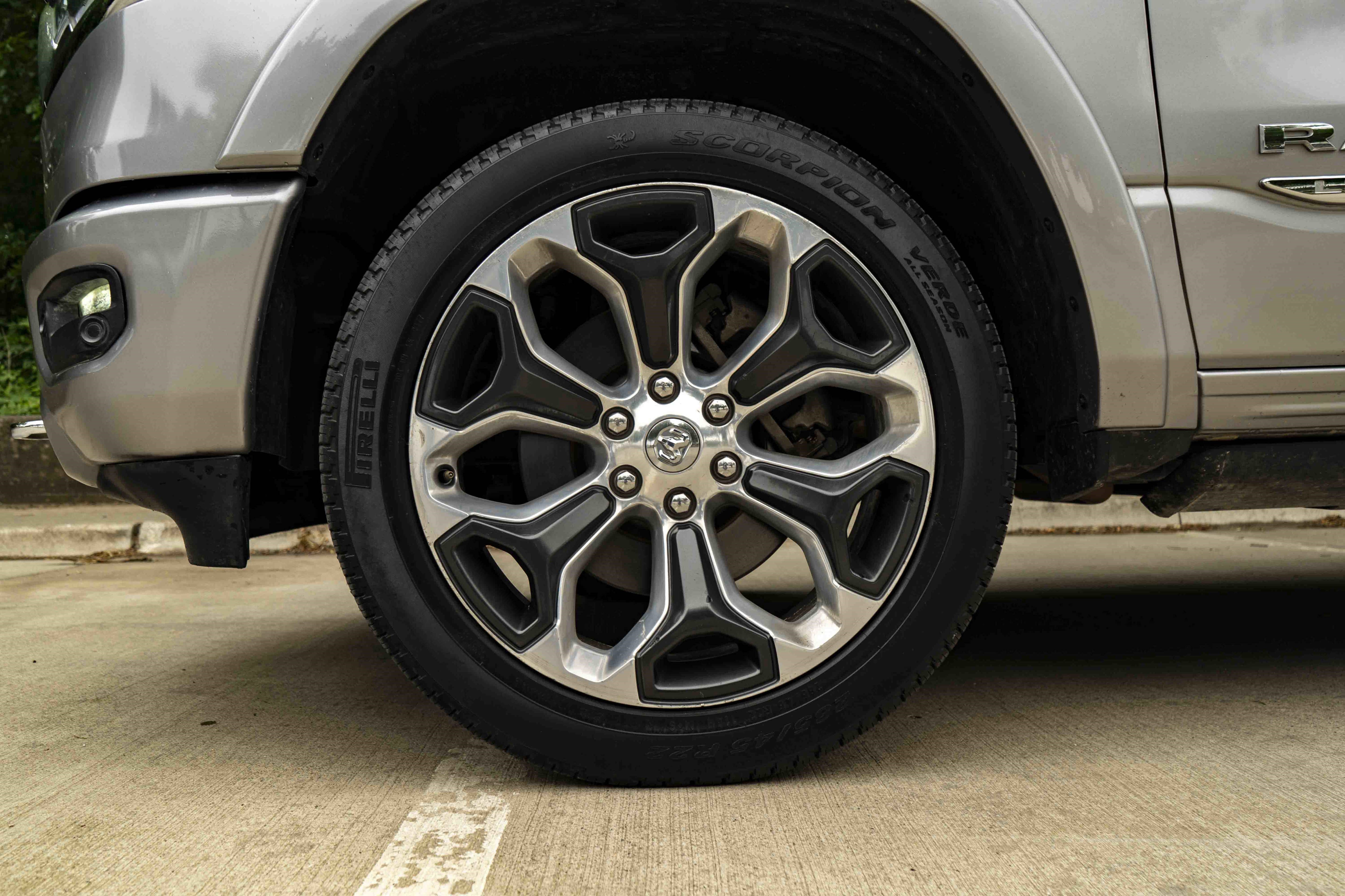 Used 2019 RAM 1500 Limited w/ Advanced Safety Group RWD image 14