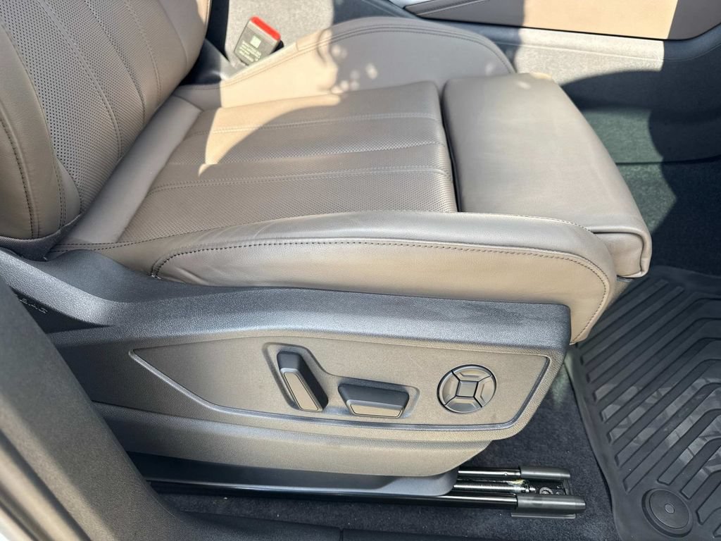 Used 2025 Audi Q5 Premium Plus AWD/4WD image 15