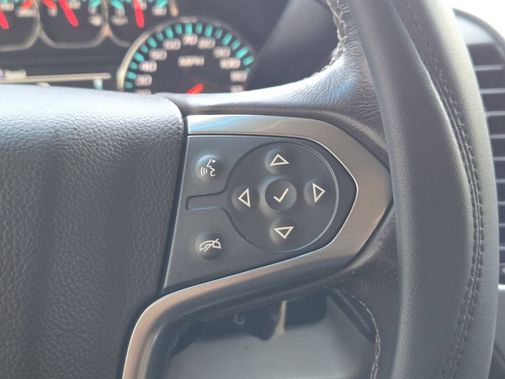 Used 2018 Chevrolet Suburban LT RWD image 24