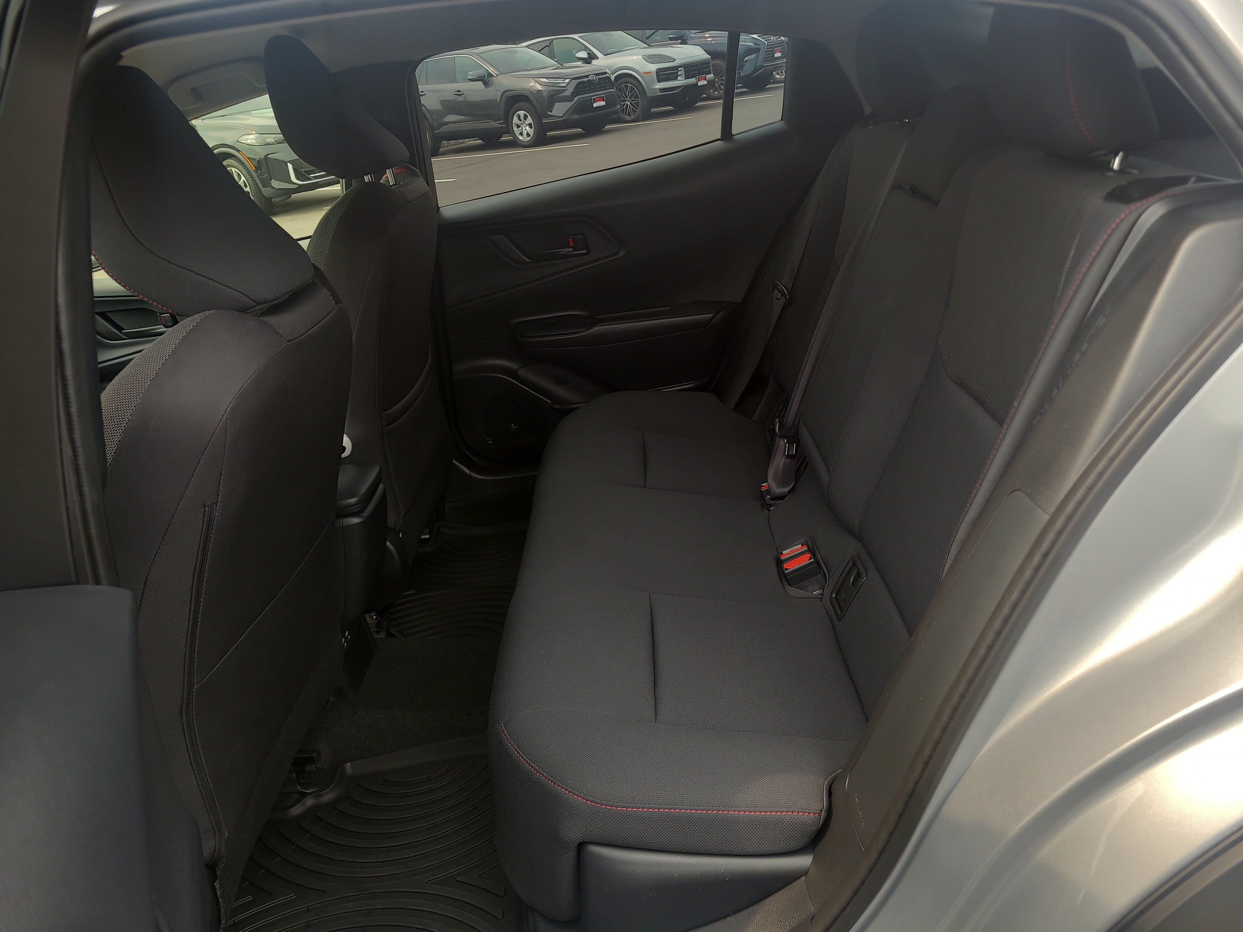 Certified 2026 Toyota Prius Plug-In Hybrid FWD image 27